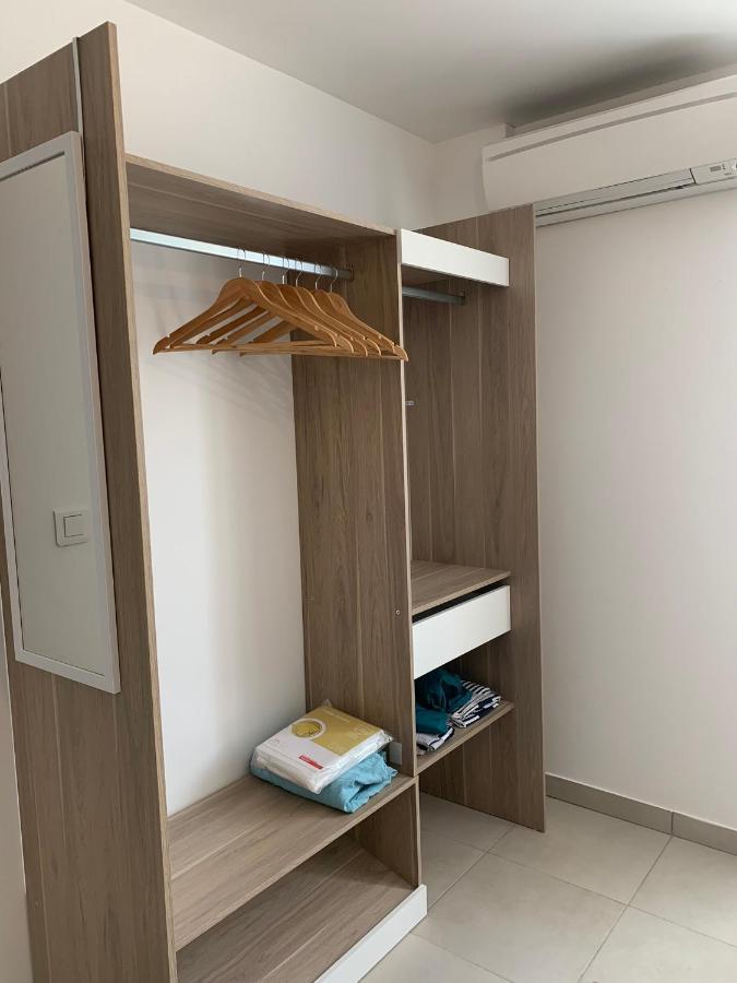 L'Almanarre Apartment Hyères Екстериор снимка