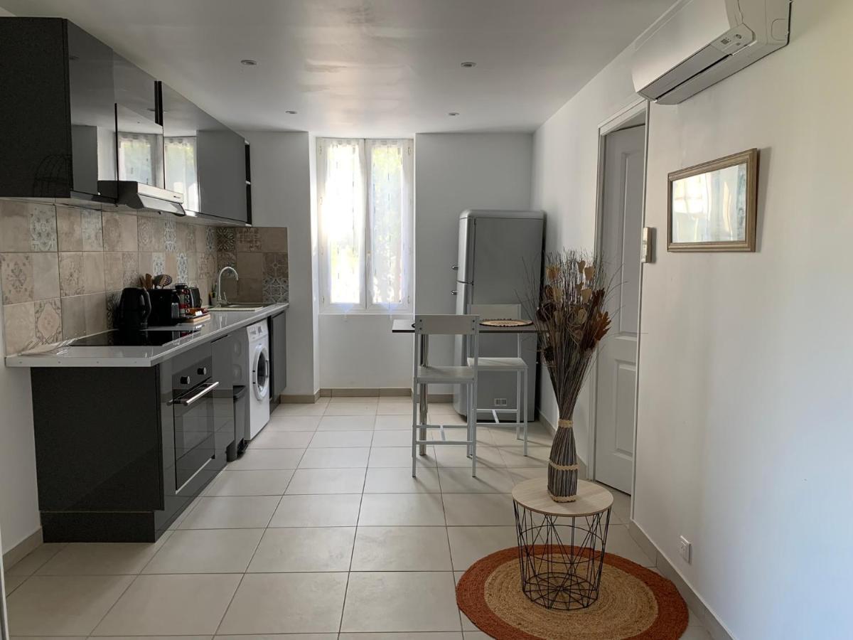 L'Almanarre Apartment Hyères Екстериор снимка